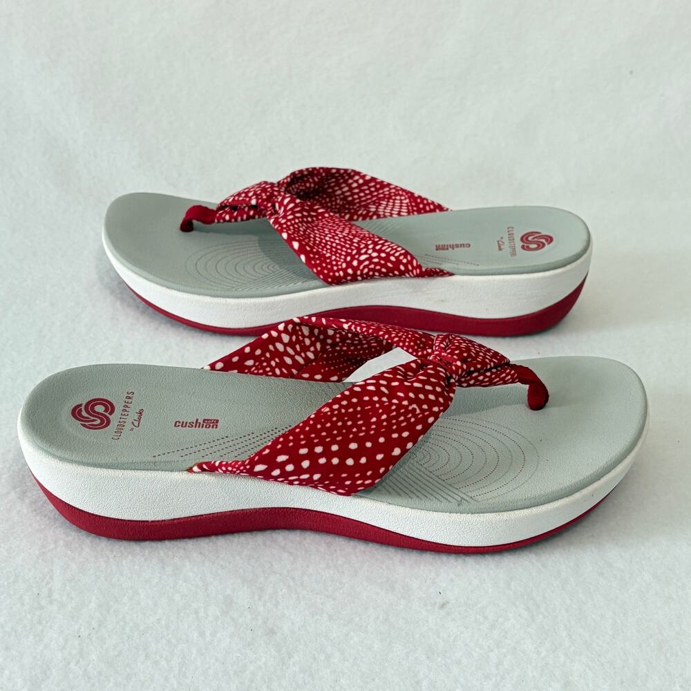 Clarks Cloudsteppers Sandals Womens 10 Red White Wedge Cushion Strap Twisted